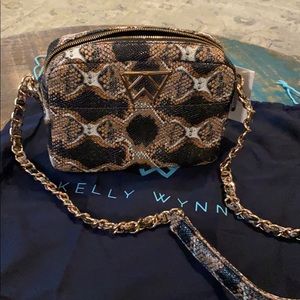 Kelly Wynne handbag